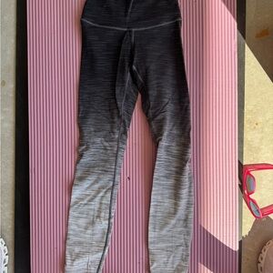 Lululemon Athletica Black and Gray Leggings with Ombre Design